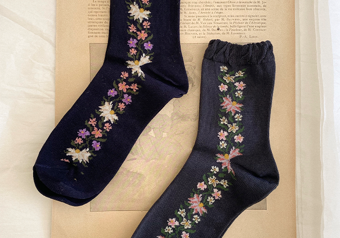 Side Flower Socks